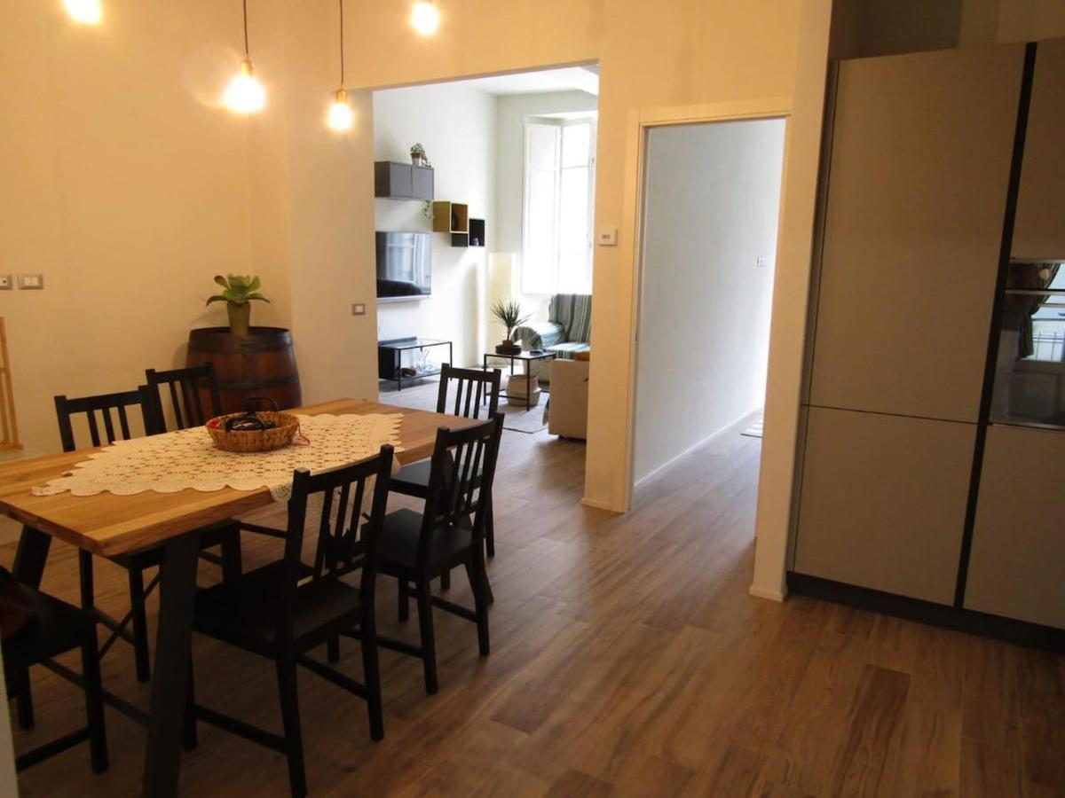 Appartamento In Centro Storico. Camaiore Bagian luar foto
