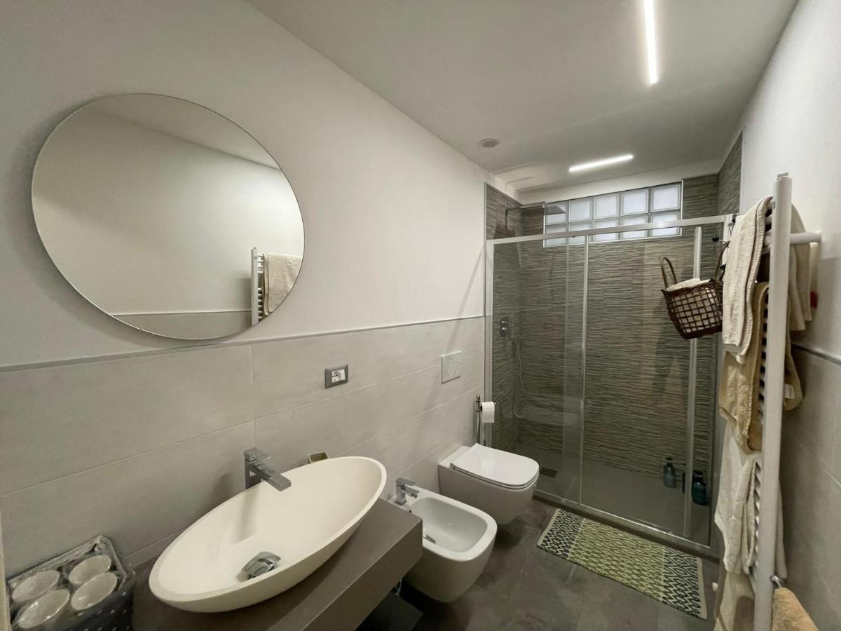 Appartamento In Centro Storico. Camaiore Bagian luar foto